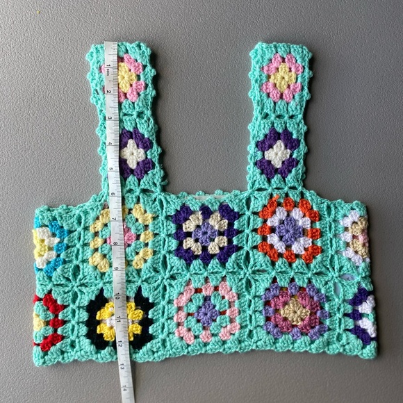 Love + Harmony Crochet Crop Tank - Picture 7 of 8